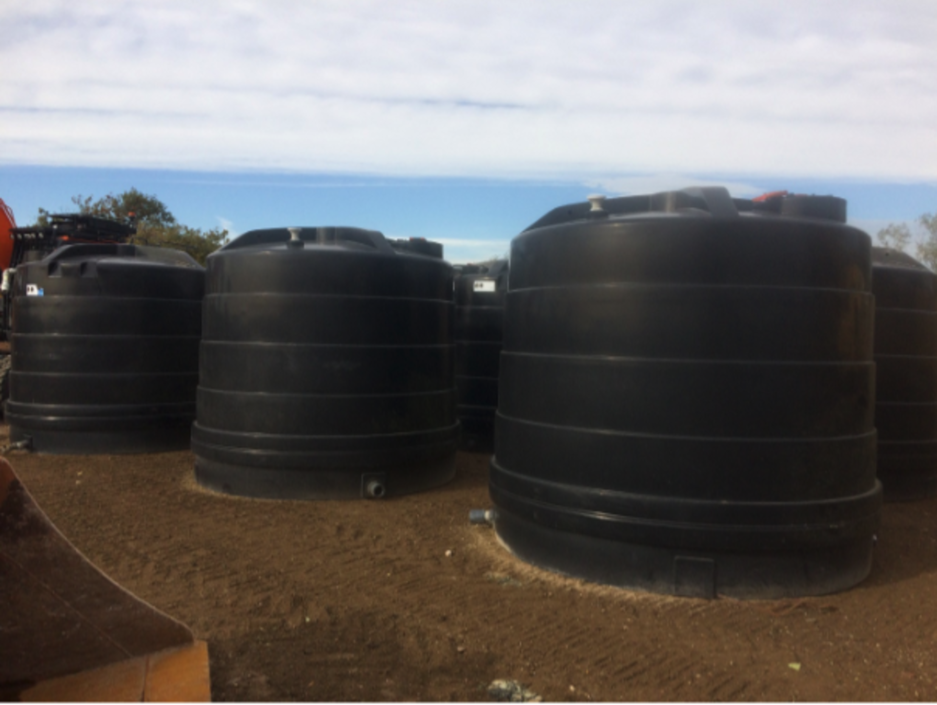 1 Portable storage water tank, 10,000 litres - Image 2 of 2