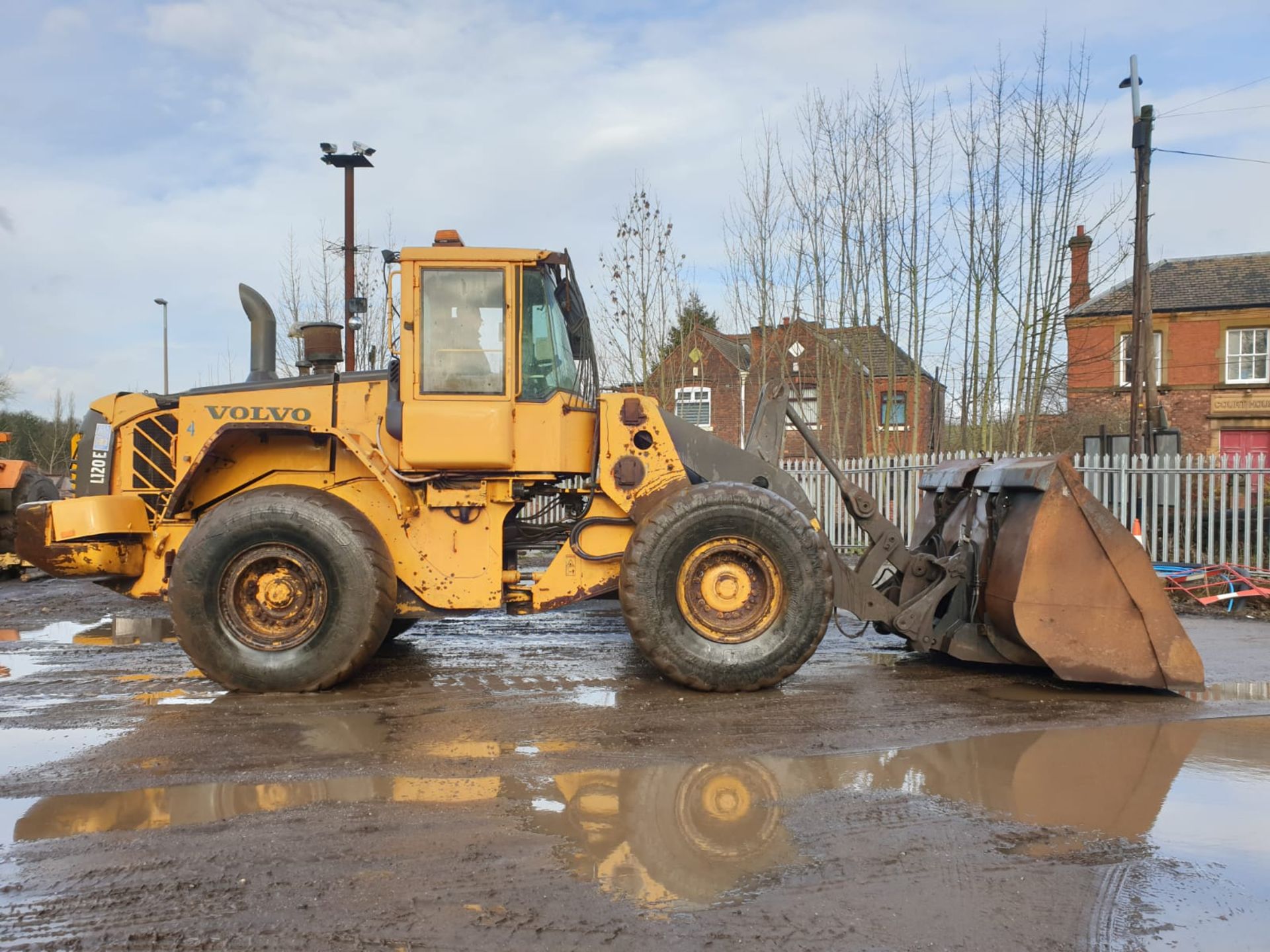 2007 Volvo L120E Loading Shovel - Image 3 of 3