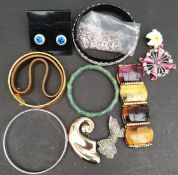 Vintage Retro Parcel of Costume Jewellery. Part of a recent Estate Clearance. Location of Items