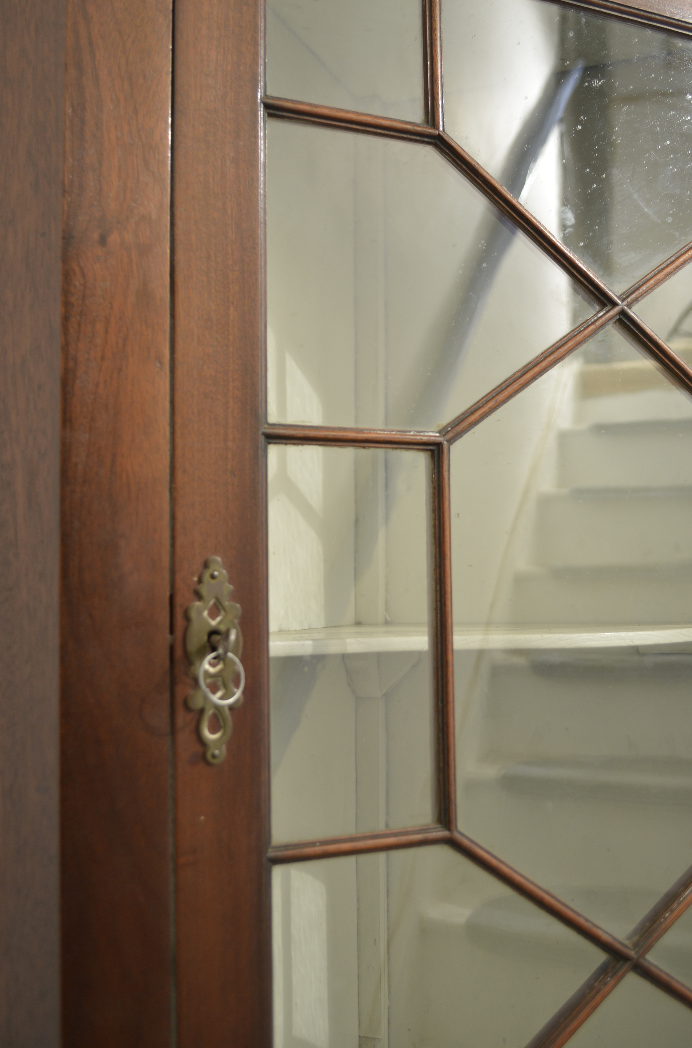 Georgian Revival Mahogany Double Corner Cupboard - Image 3 of 3