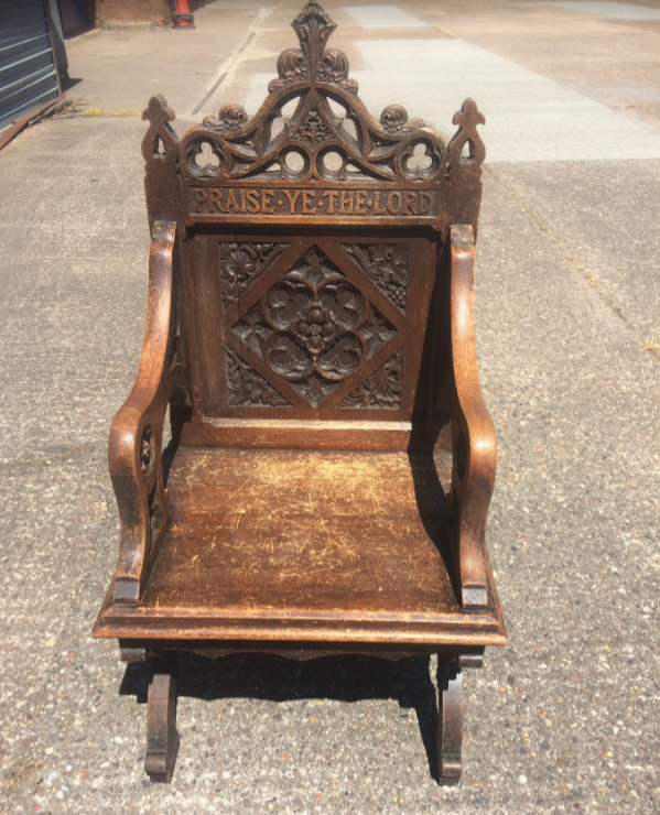 Antique Bishop’s chair with the inscription PRAISE YE THE LORD by Jones and Willis, Birmingham