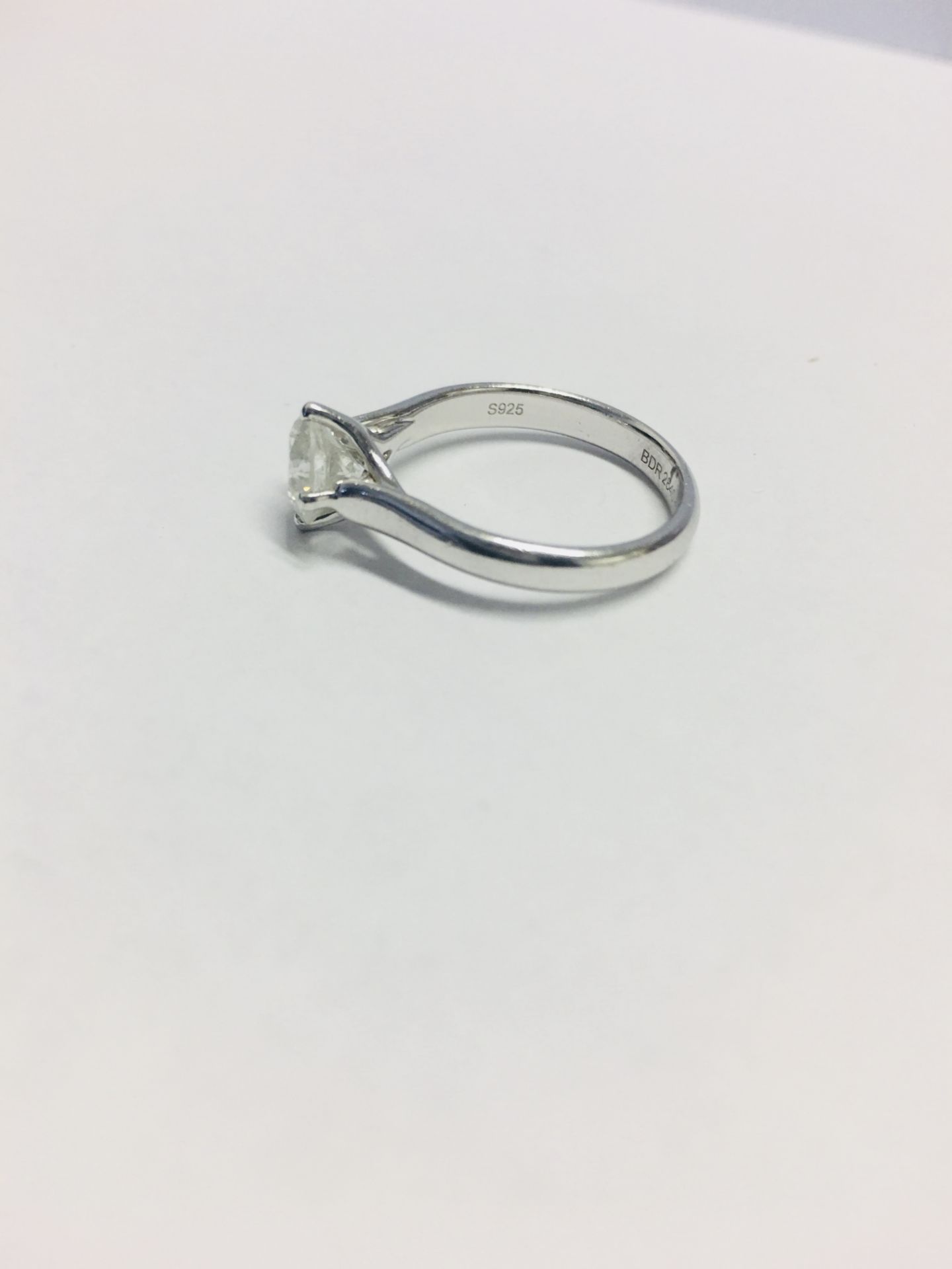 1.00ct diamond solitaire ring set in platinum. IKcolour and I1 clarity. 4 claw setting, size M. - Image 2 of 13