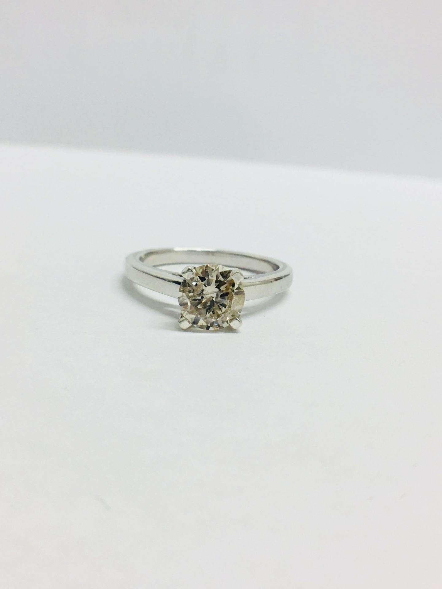 1.00ct diamond solitaire ring set in platinum. IKcolour and I1 clarity. 4 claw setting, size M. - Image 12 of 13