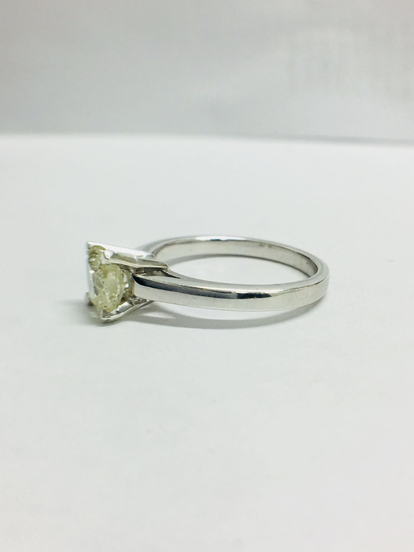 1.00ct diamond solitaire ring with a Cushion cut diamond. J colour and I1 clarity enhanced stone. - Image 3 of 7