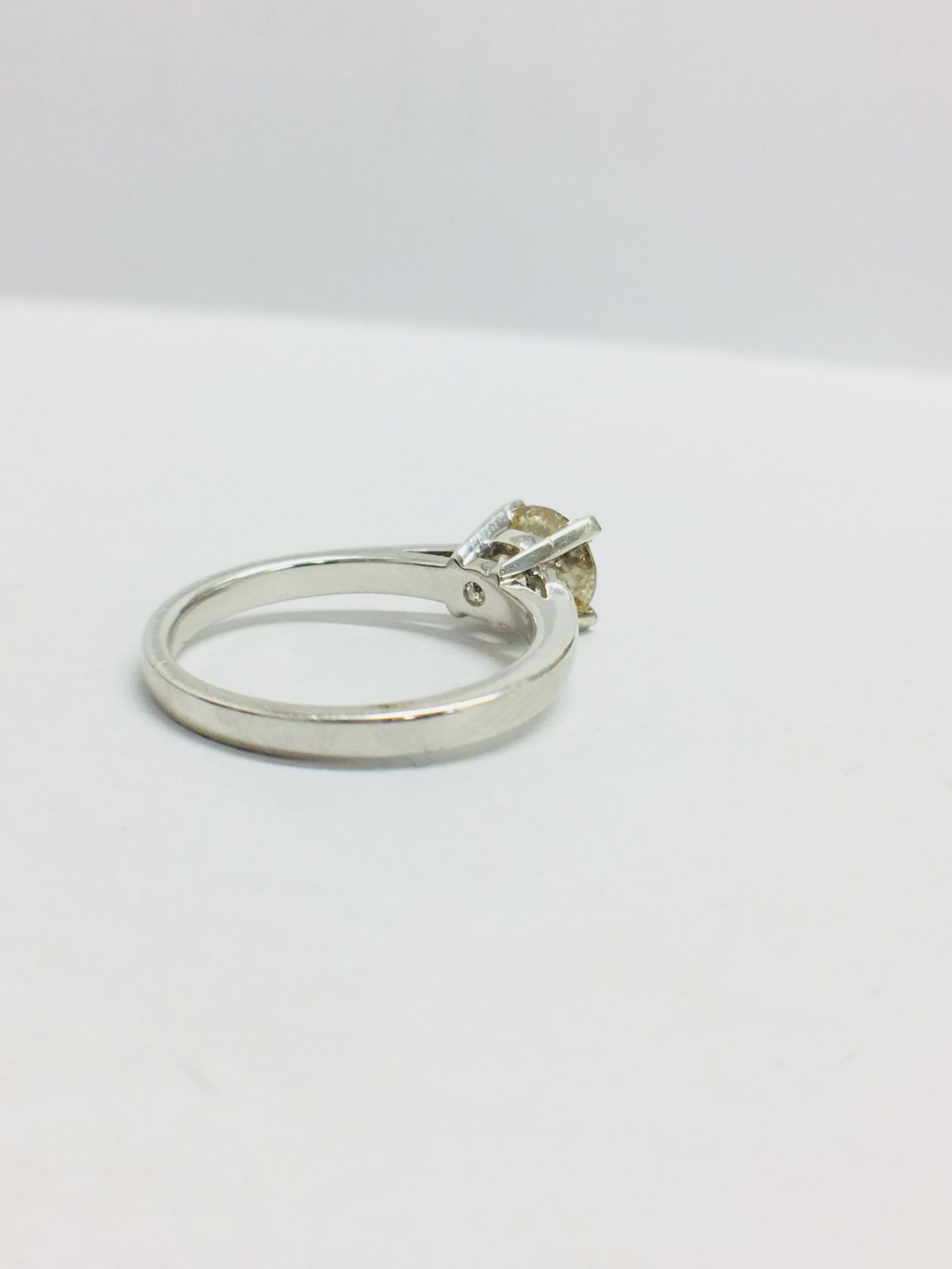 1.00ct diamond solitaire ring set in platinum. IKcolour and I1 clarity. 4 claw setting, size M. - Image 8 of 13