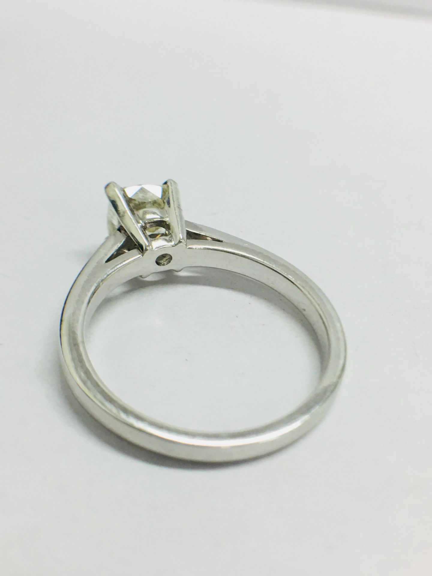 1.00ct diamond solitaire ring with a Cushion cut diamond. J colour and I1 clarity enhanced stone. - Image 5 of 7