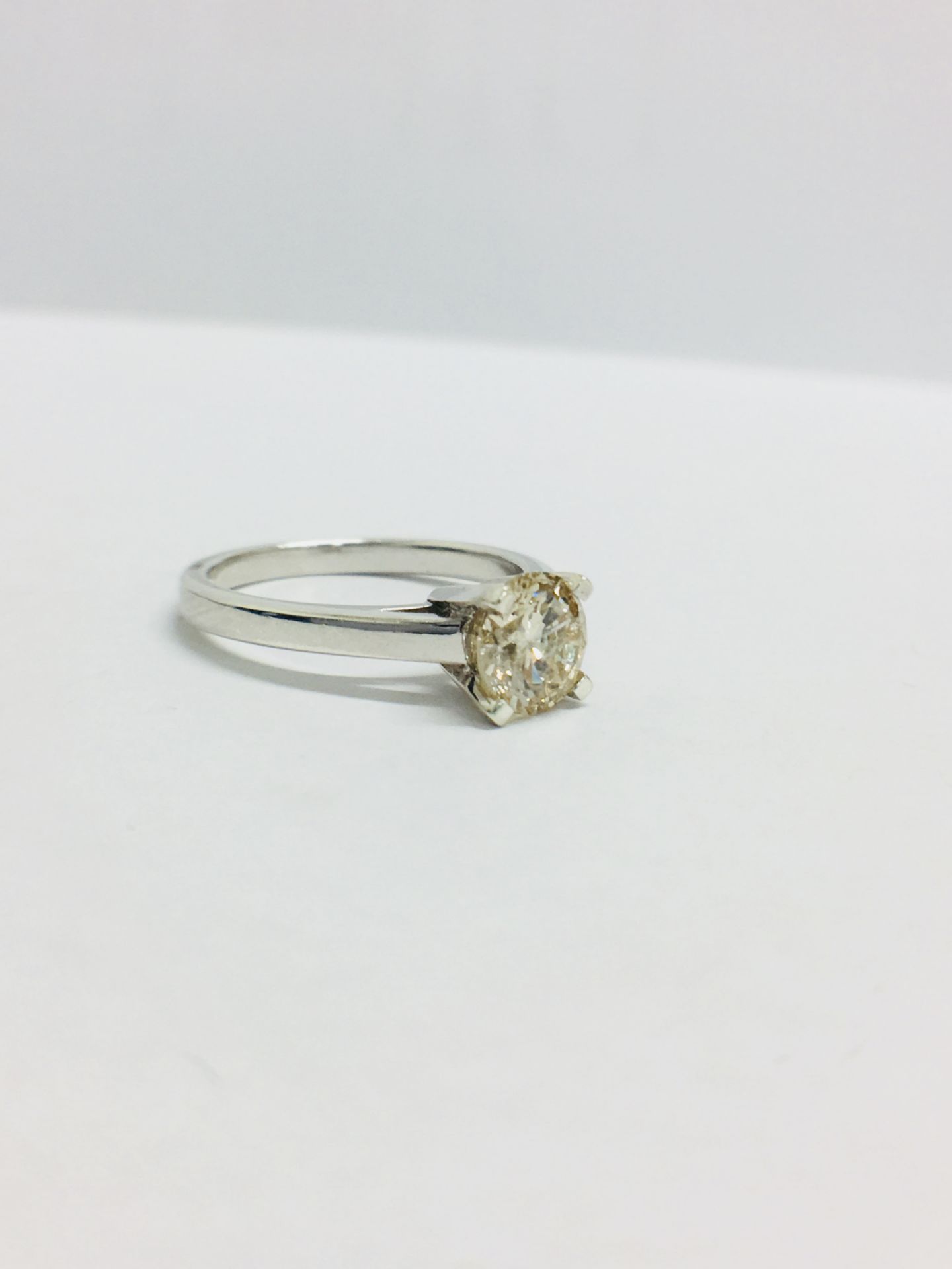 1.00ct diamond solitaire ring set in platinum. IKcolour and I1 clarity. 4 claw setting, size M. - Image 11 of 13