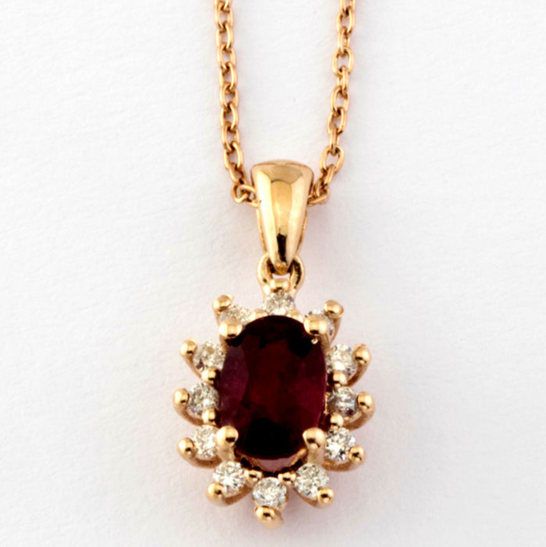 14K Pink Gold Cluster Pendant set with a natural ruby and 12 brilliant cut diamond 0,65ct in total - Image 4 of 5