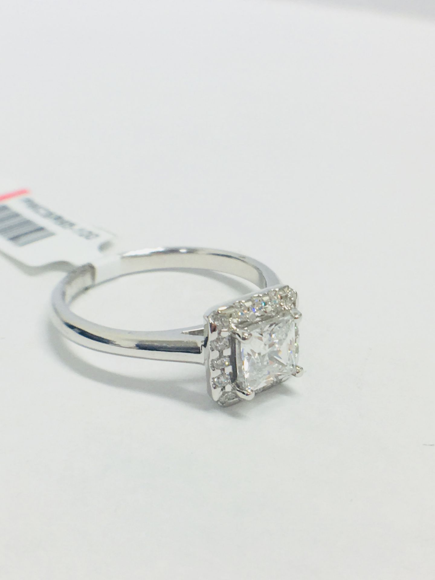 Platinum Princess cut Diamond Ring,1ct Princess cut natural diamond,h colour,si1 clarity,16 round - Image 7 of 8