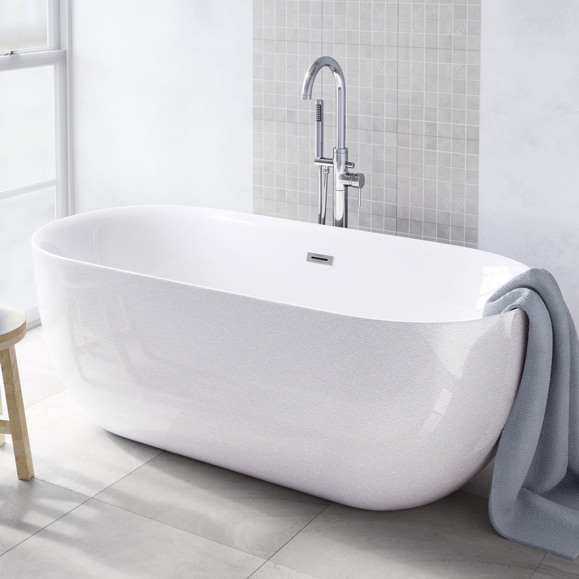 (PT3) 1700x780mm Mya Pearl Freestanding Bath. Manufactured from high quality gloss acrylic - Image 3 of 7