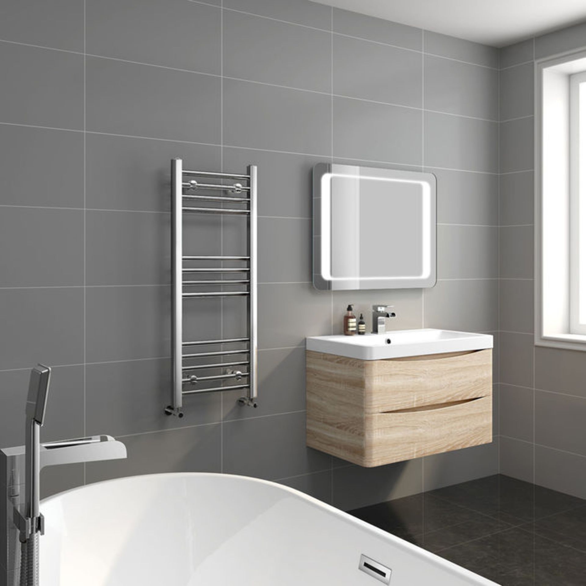 (PT51) 1000x400mm - 20mm Tubes - Chrome Heated Straight Rail Ladder Towel Radiator. Made from chrome - Image 2 of 3