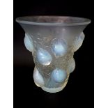 René Lalique Vase with Opalescent Glass 'Saint Francois'