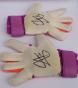 Pair Of Signed Goalie Gloves Belonged To England Goalie Jordan Pickford - No Reserve