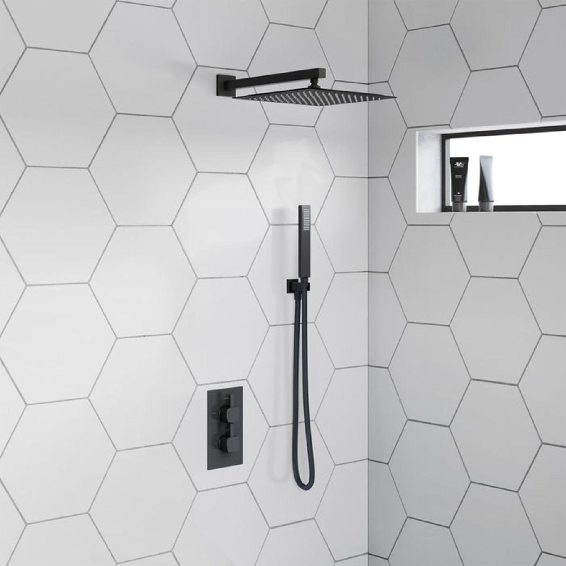 (ZL38) Matte Black Square Concealed Thermostatic Mixer Shower Kit & Large Head. RRP £474.99. - Image 2 of 3