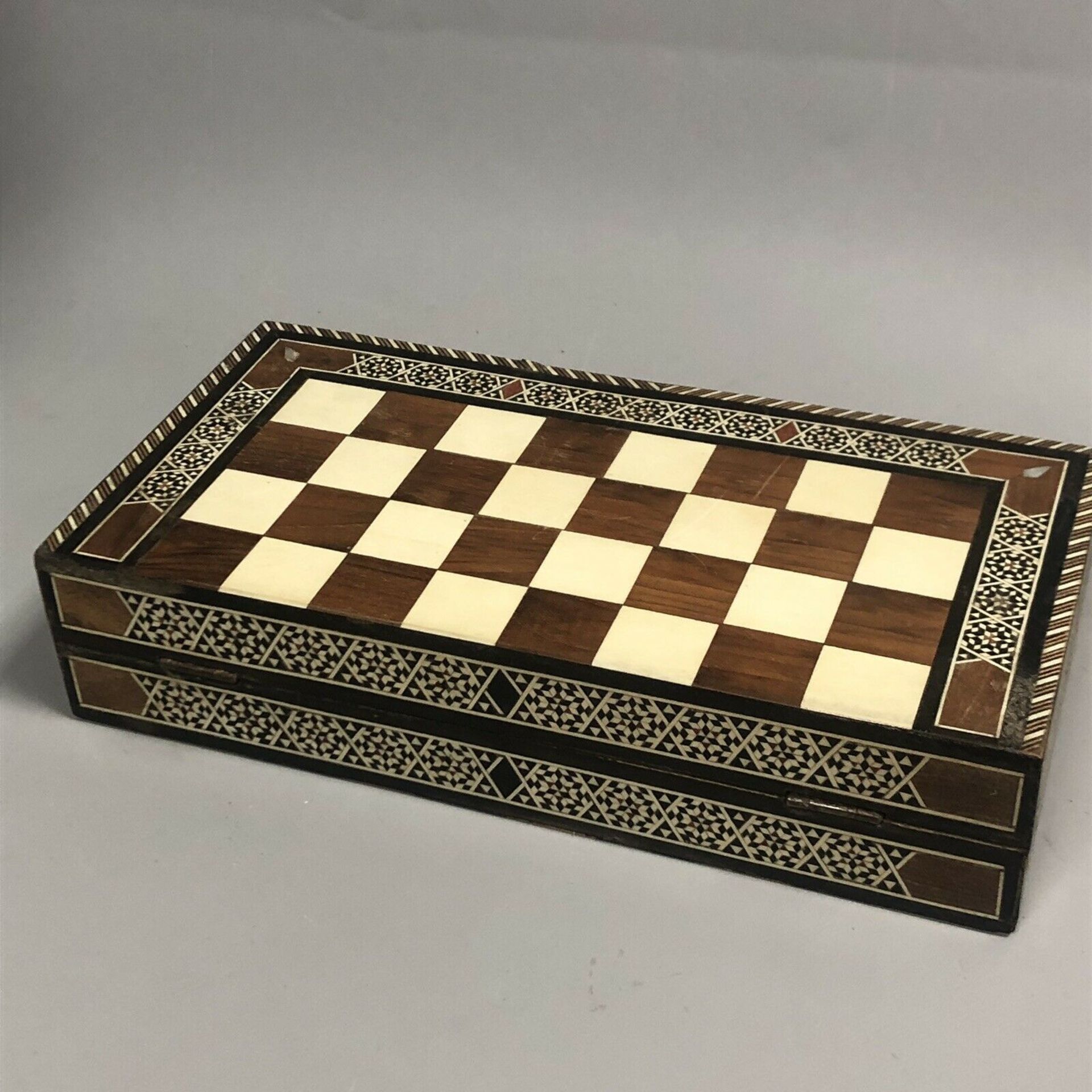 Lovely Antique Syrian Marquetry Mosaic Inlaid Folding Chess Box Backgammon Box - Image 4 of 8
