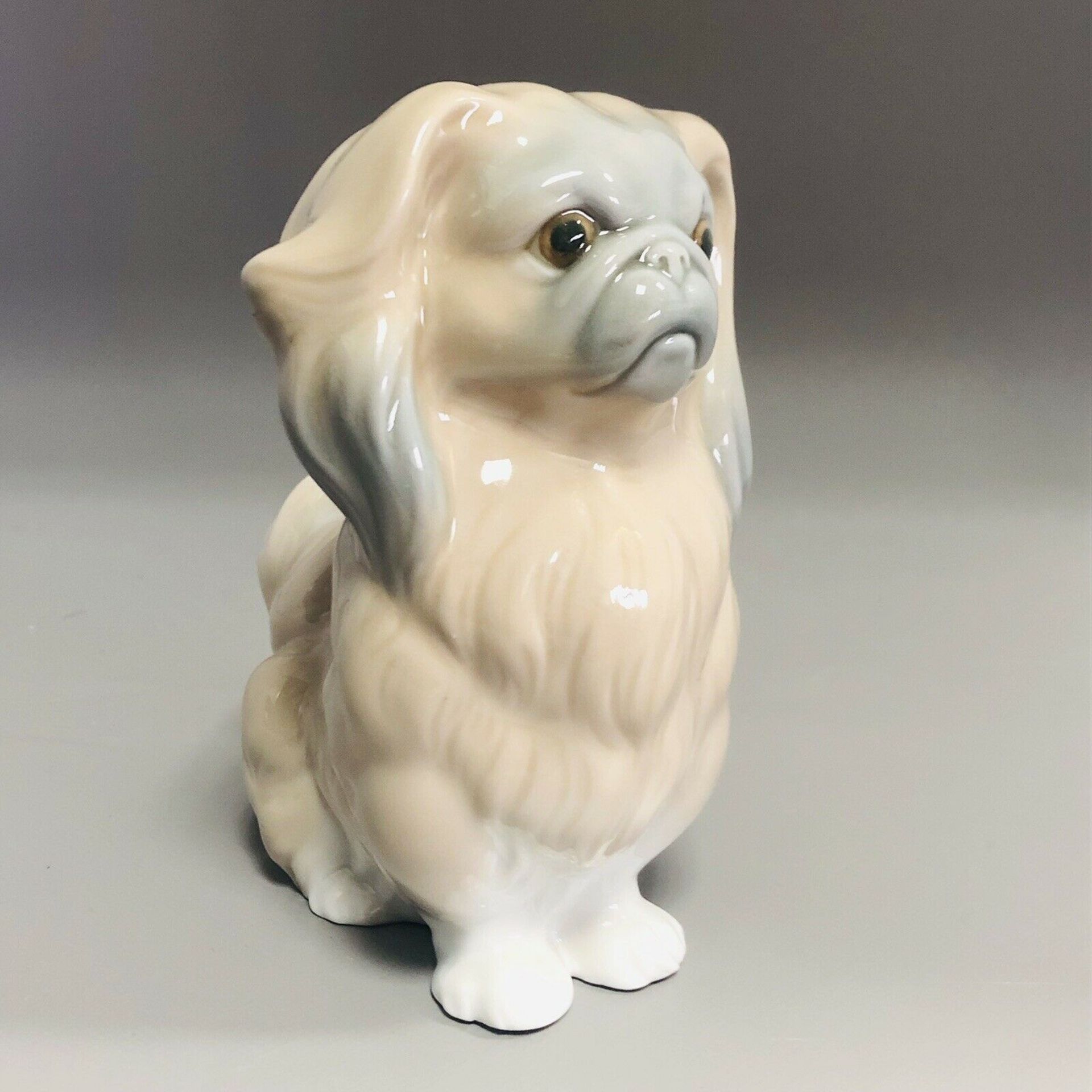 Vintage Spanish Porcelain Seated Pekingese Dog - 6" Figurine by Lladro - Image 2 of 8