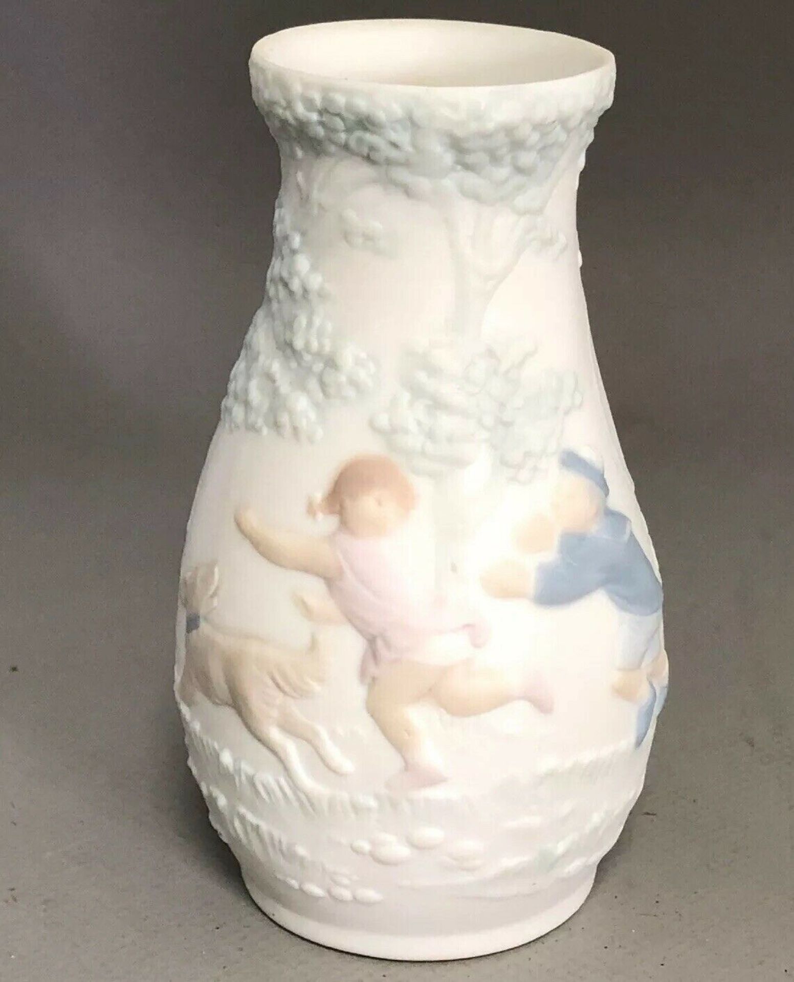 Lladro Miniatures Vase - Children Playing in Park 5258 - Retired 1988 - Image 2 of 6