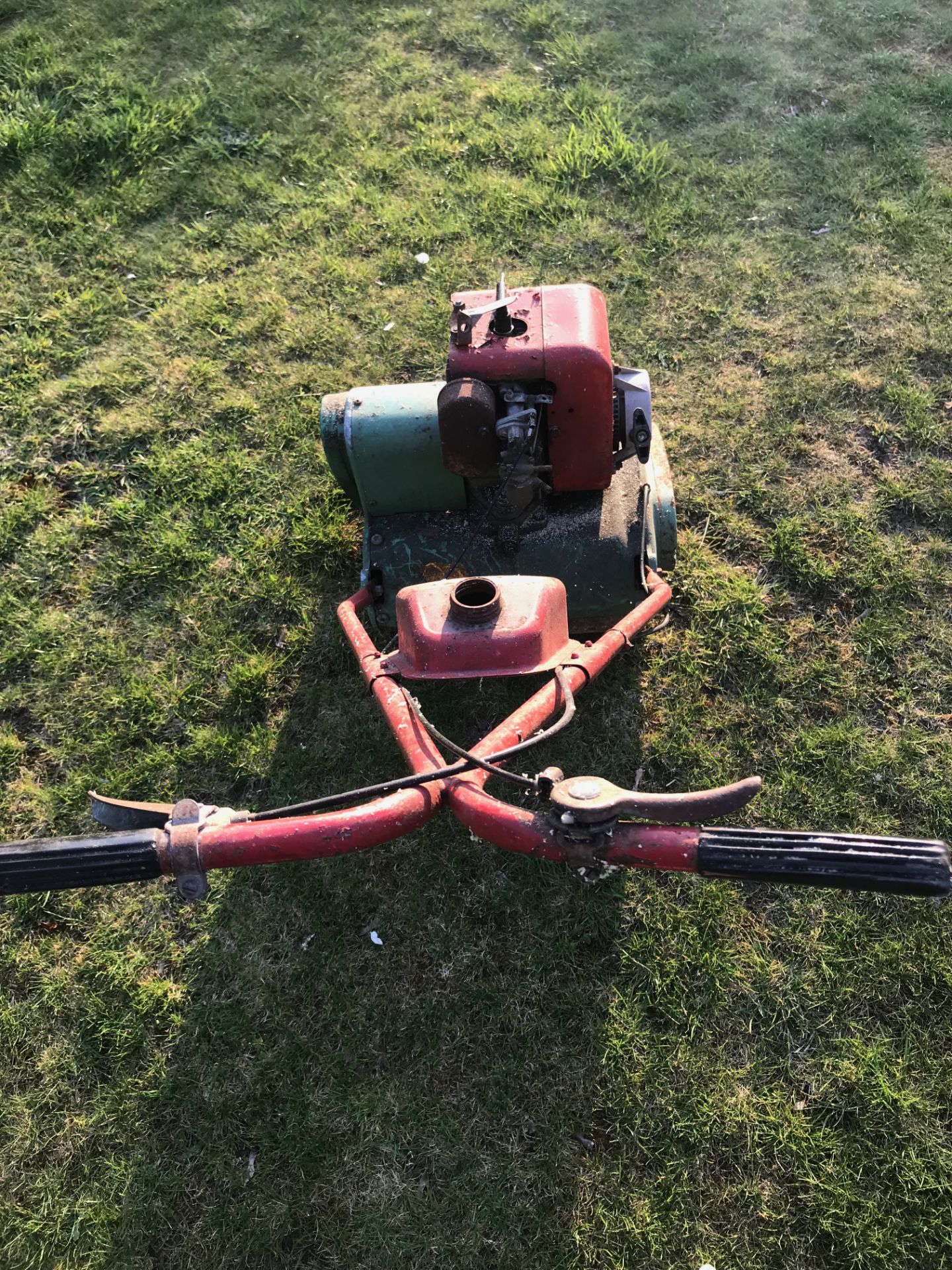 Suffolk Punch Lawn Mower - Image 6 of 6