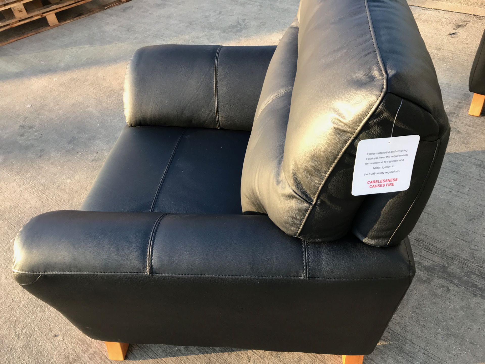 Cottesmore BLACK Single Seat Real Leather Chair - No Reserve - Image 6 of 6