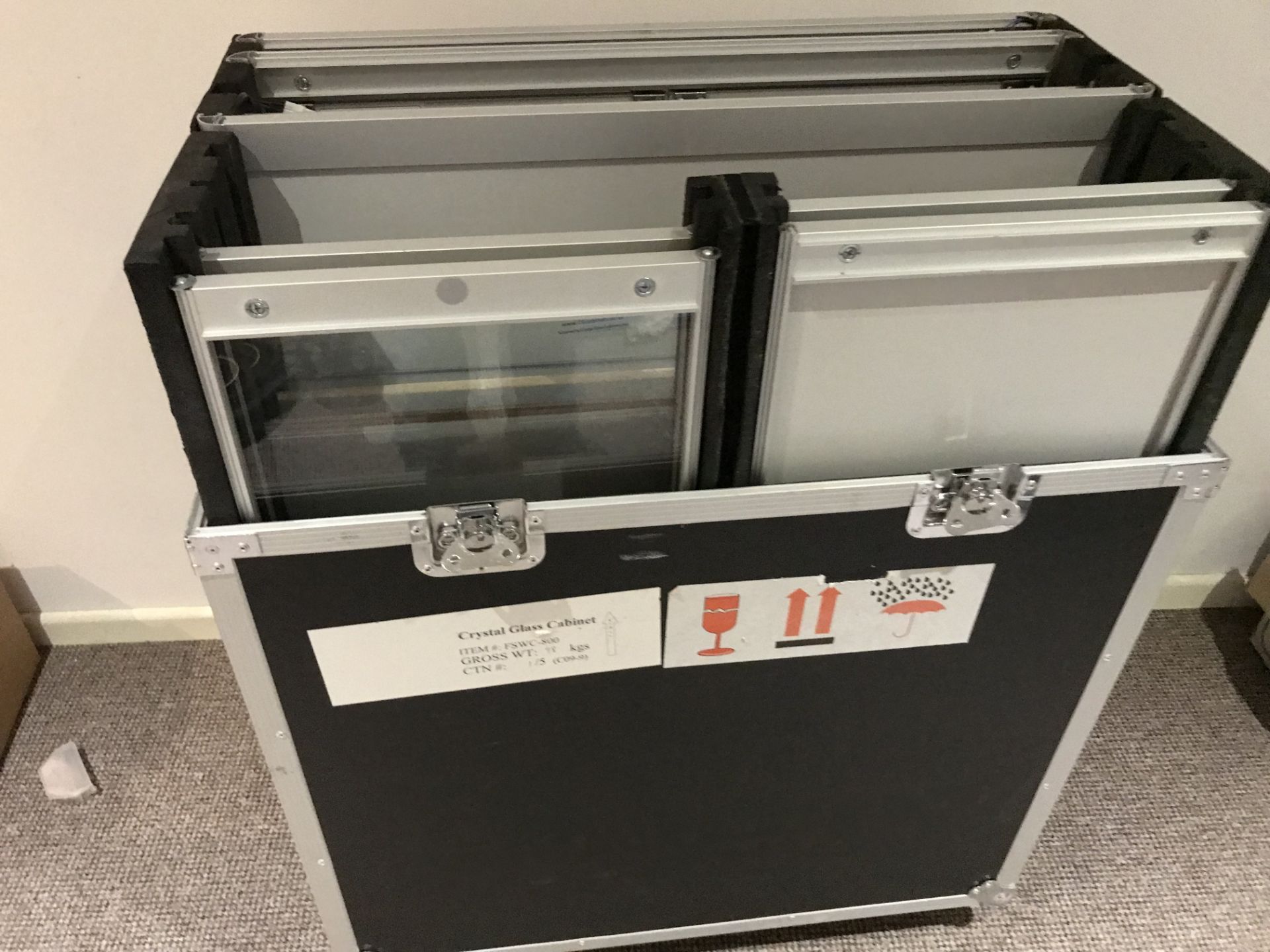 2 x Display Cabinets in Flight Cases - used once - Like New - Image 6 of 8