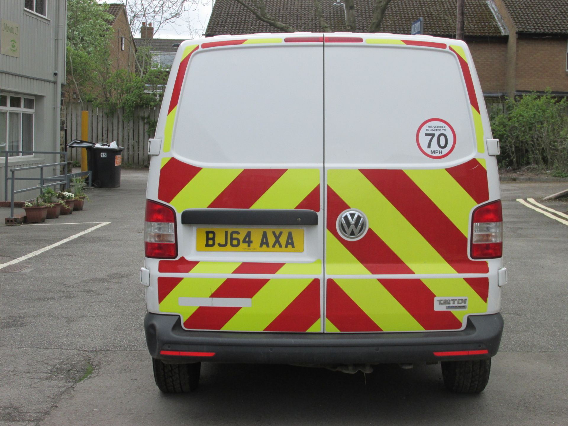 2014 VOLKSWAGEN TRANSPORTER T30 SWB DIESEL 2.0 TDI BlueMotion Tech 114PS Startline Van - Image 6 of 17