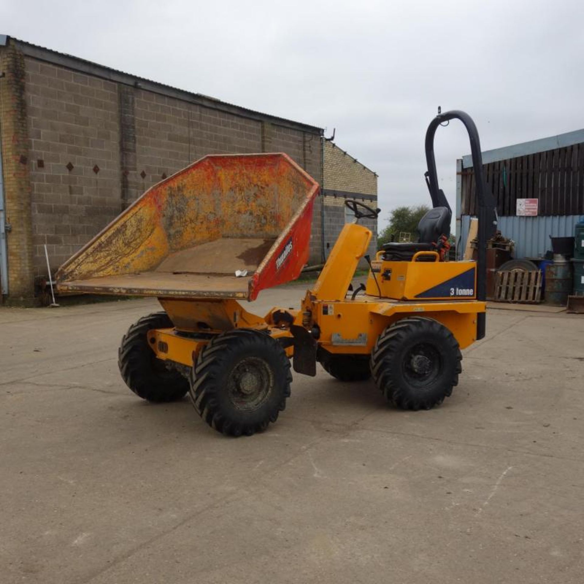 2015 Thwaites 3 Ton Swivel Dumper