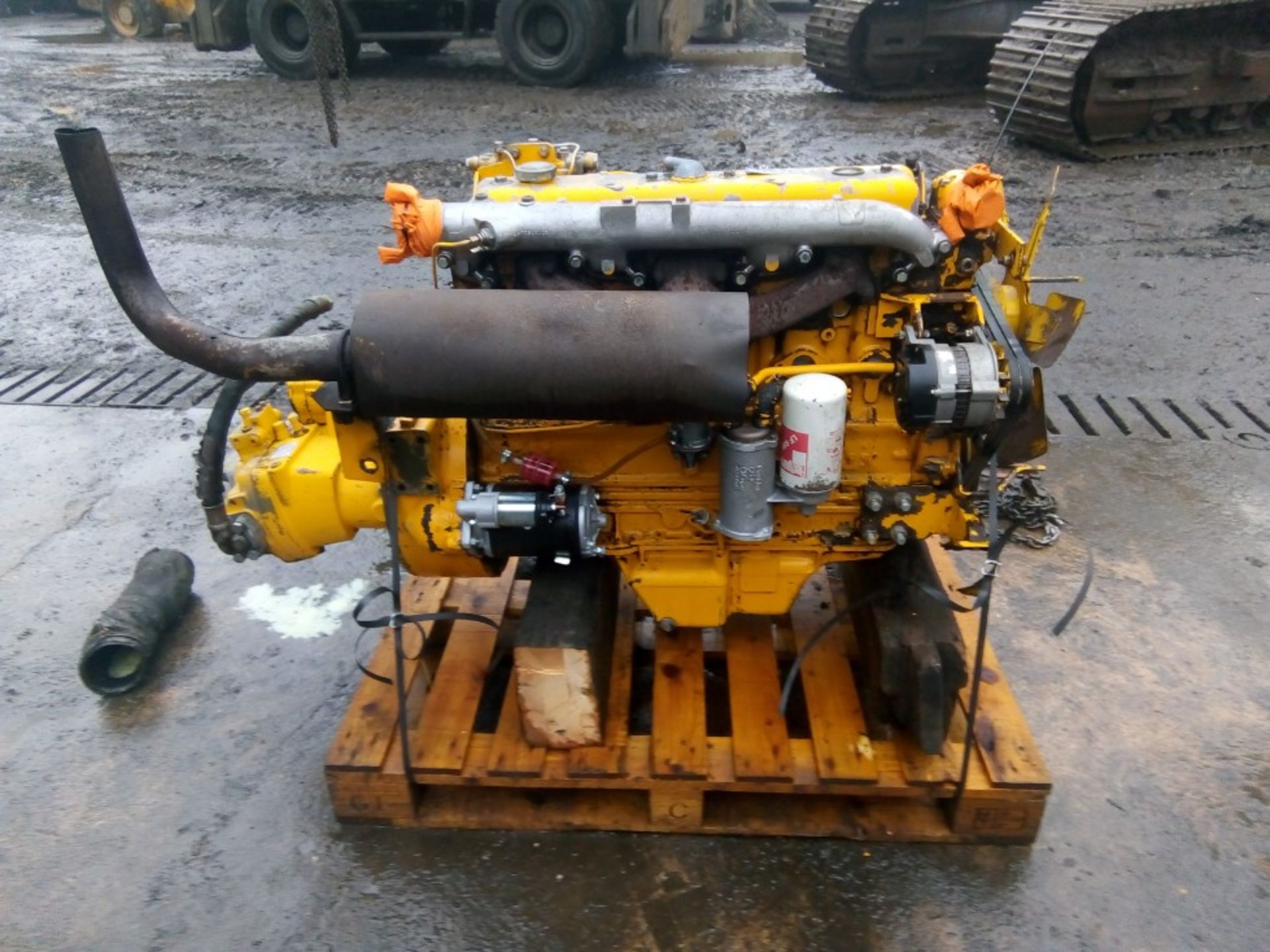 6 Cylinder Perkins engine from JCB 814 - Image 2 of 2