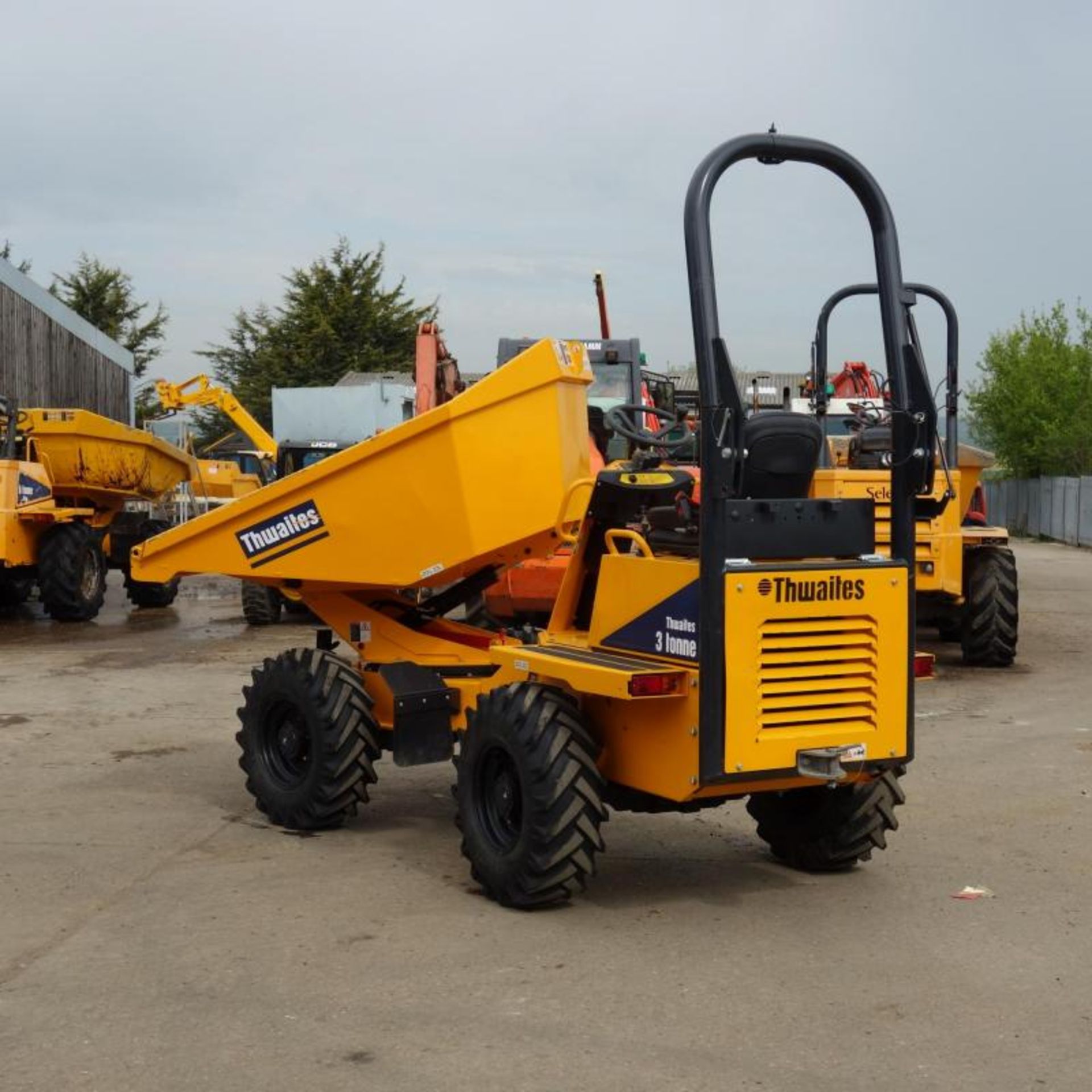 2018 Thwaites 3 Ton Swivel Dumper - Image 3 of 10