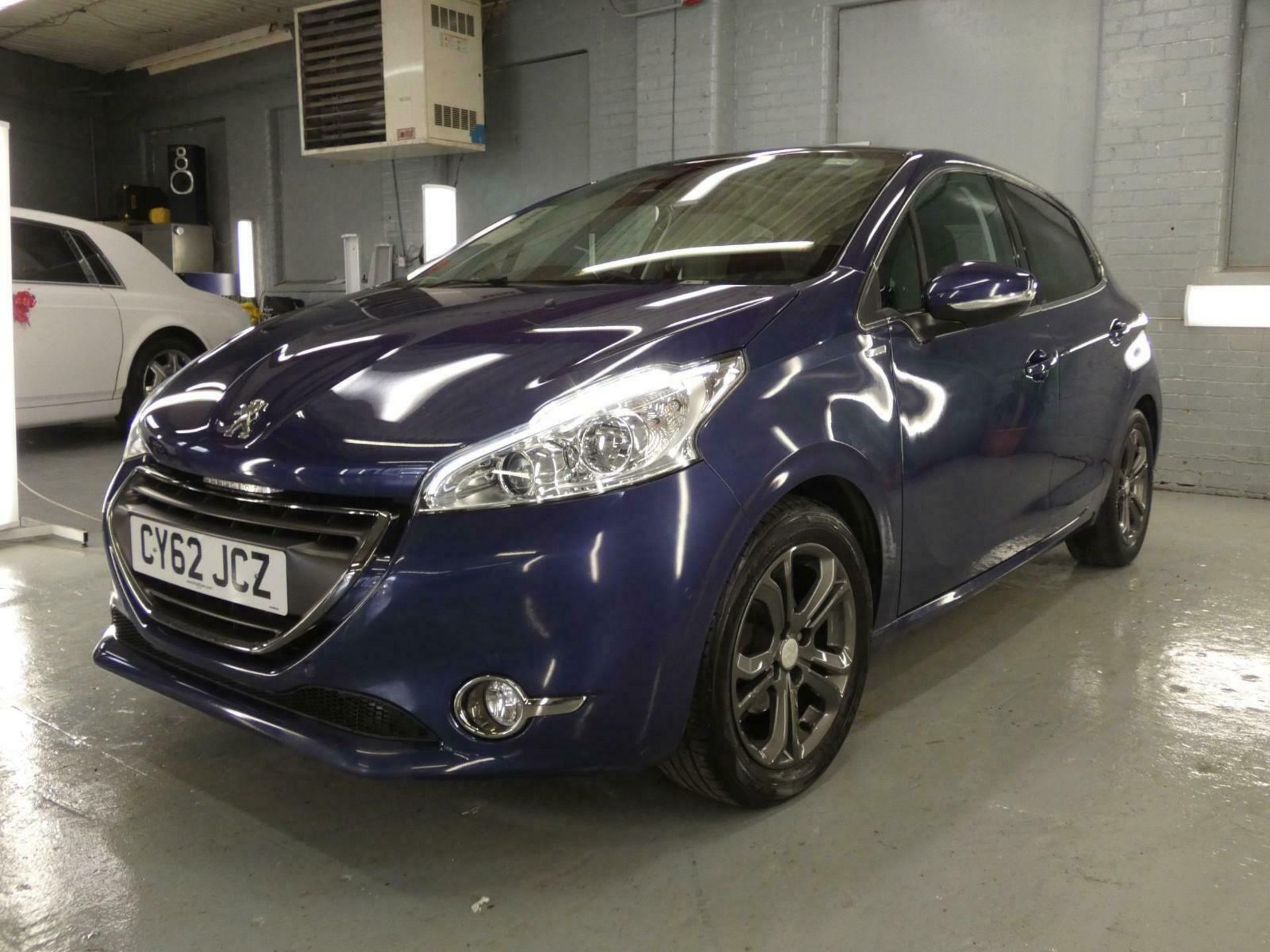 Peugeot 208 1.2 Vti 82 BHP Intuitive - No VAT on hammer - Bild 3 aus 6