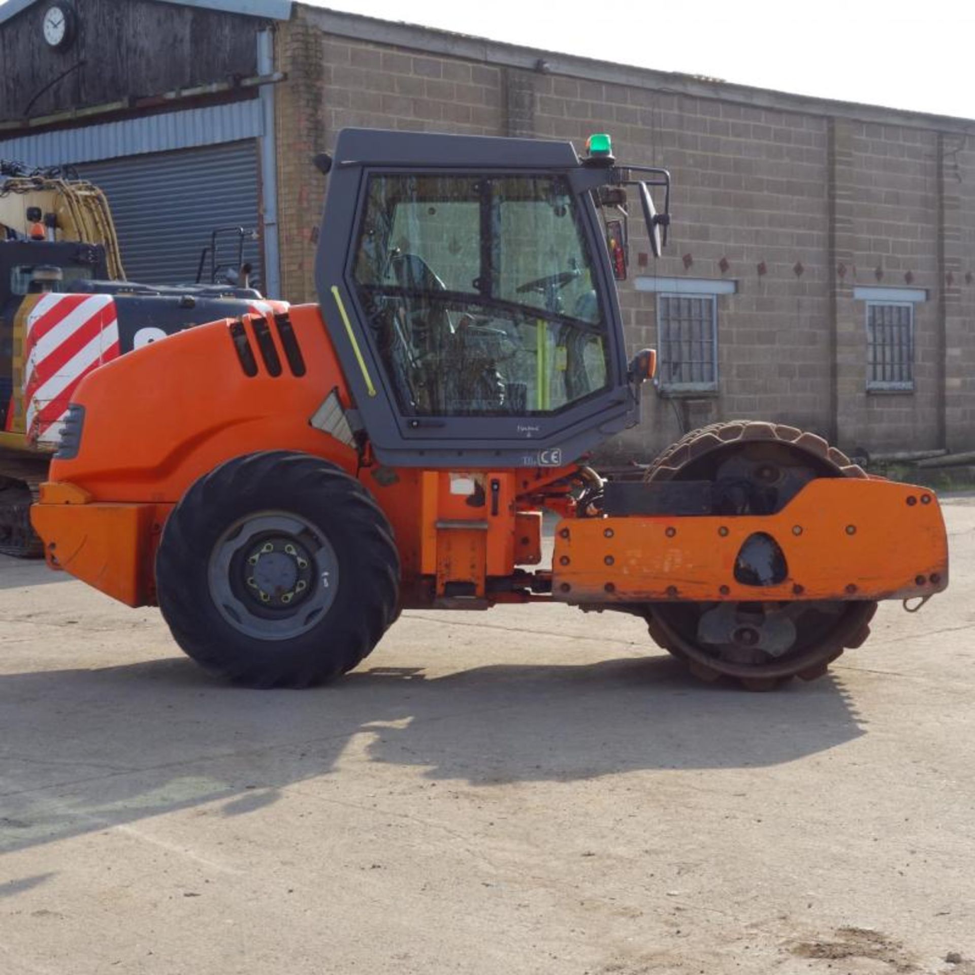 2005 Hamm 3307P Roller - Bild 8 aus 10