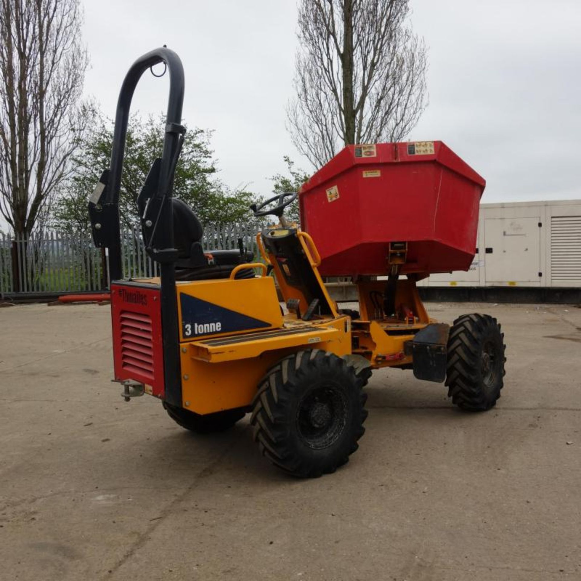 2015 Thwaites 3 Ton Swivel Dumper - Image 4 of 10