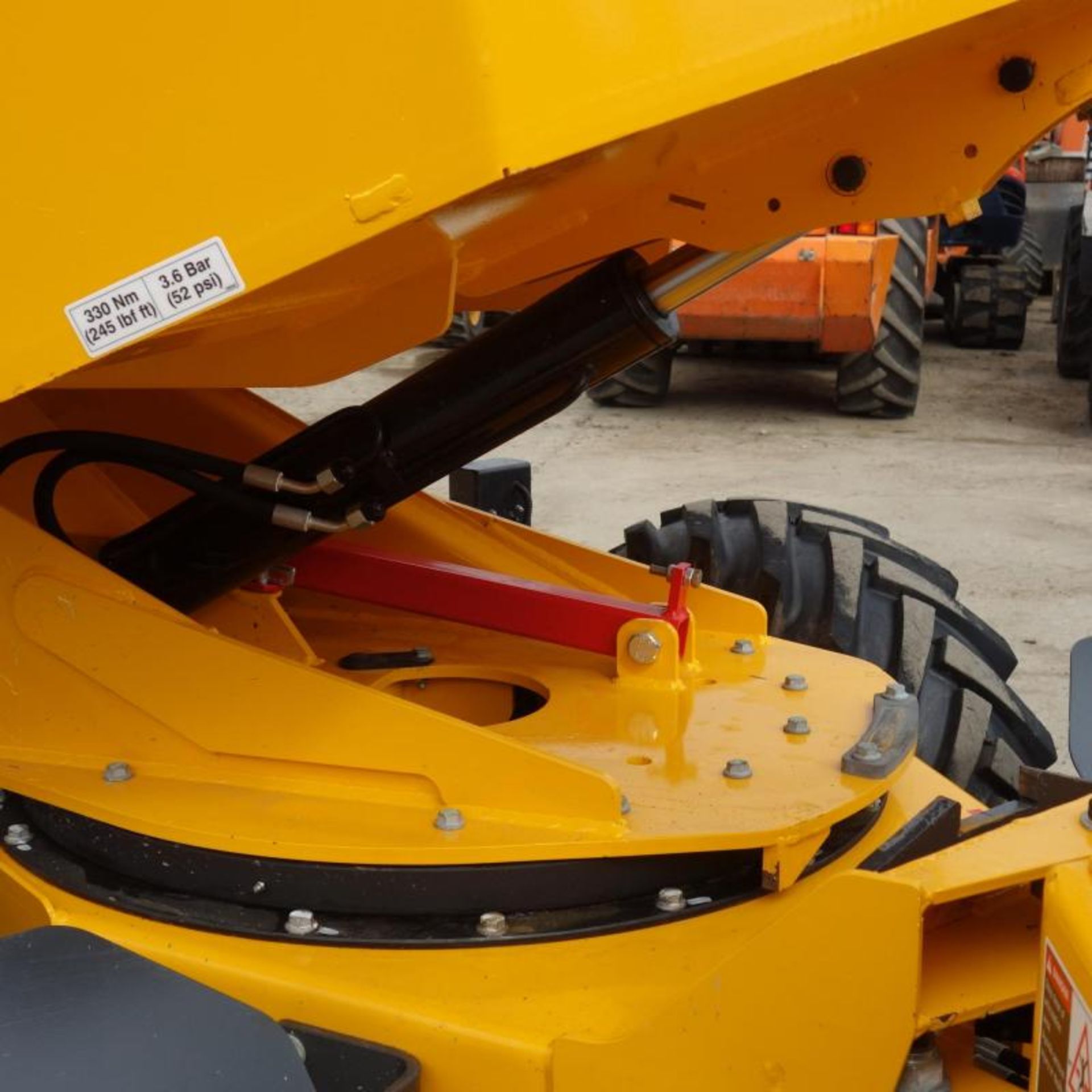 2018 Thwaites 3 Ton Swivel Dumper - Image 7 of 10