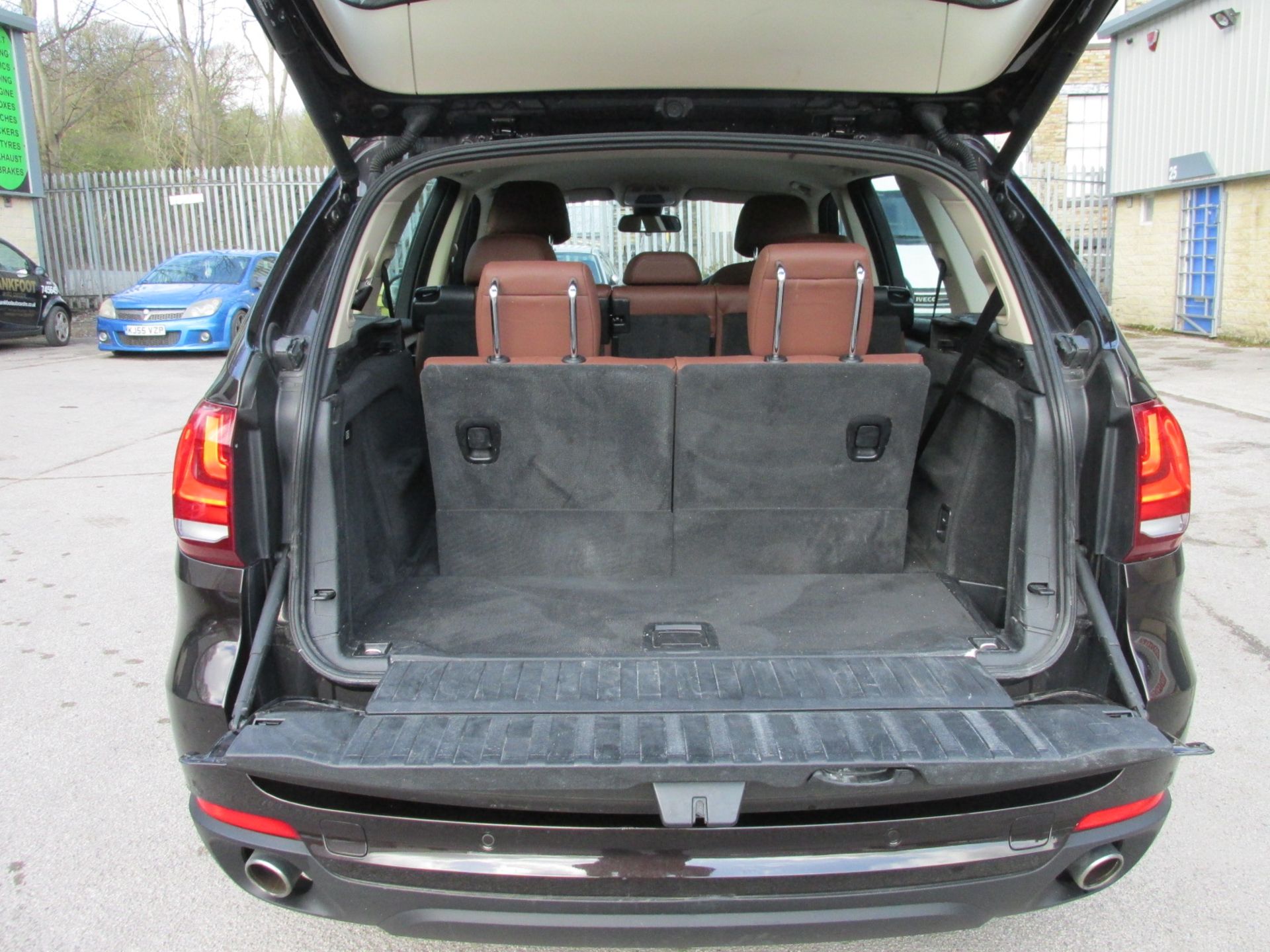 FG64 WOU - BMW X5 3.0DSE Individual 7 Seater - No VAT on hammer, Full BMW Service History. - Image 12 of 20