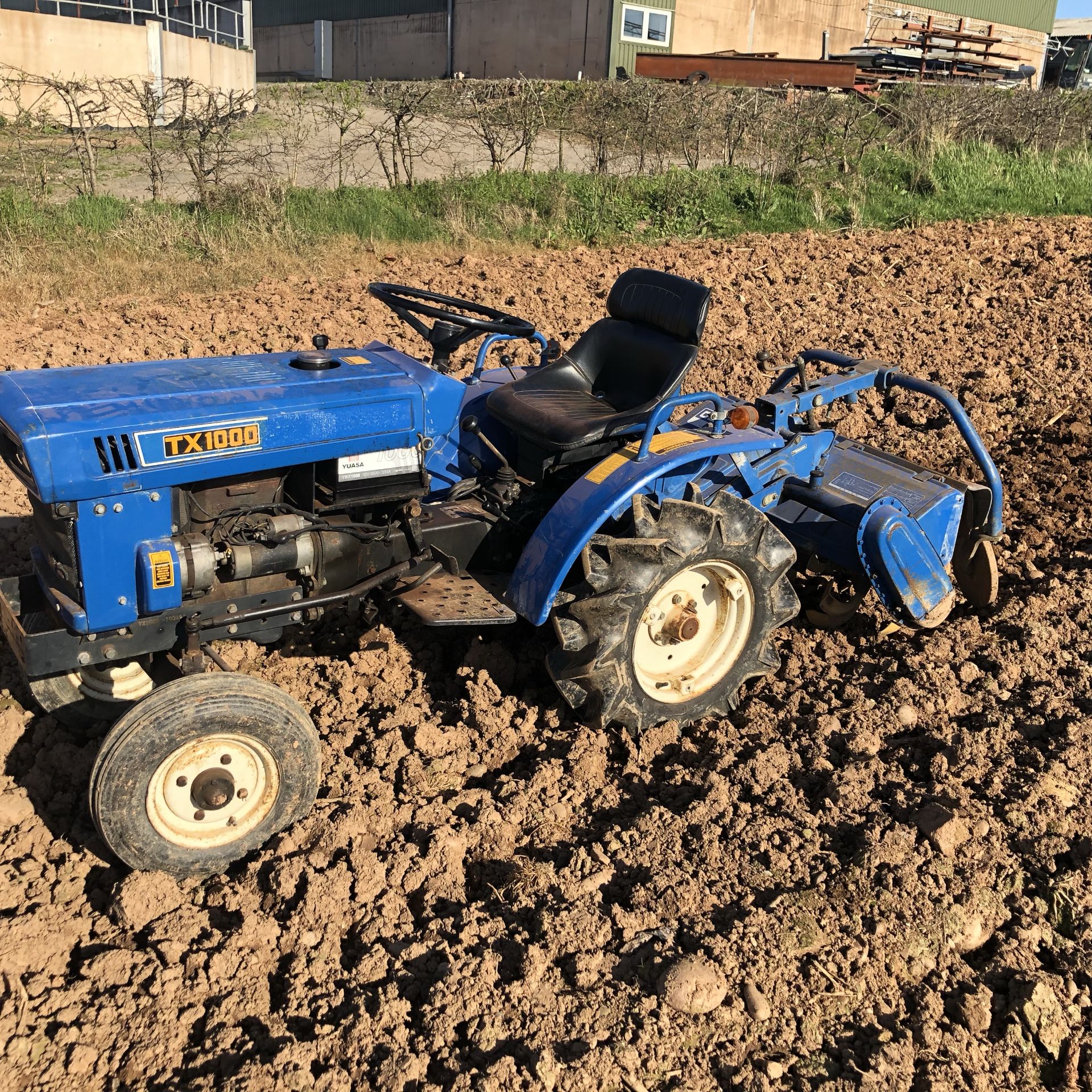 ISEKI TX 1000 Tractor - Bild 2 aus 5