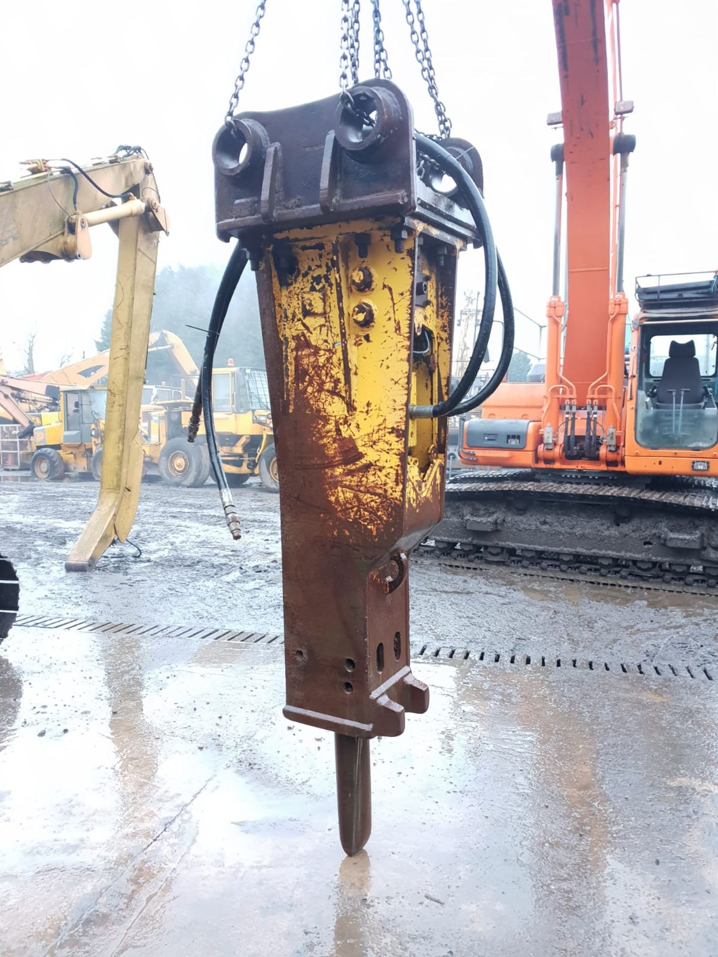 Hanwoo Breaker Hammer for 35 Tonne Excavator