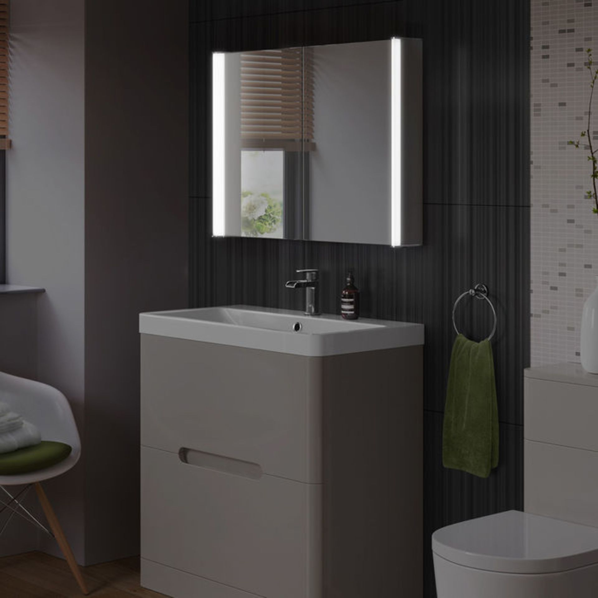 (LP23) 800x600mm Bloom Illuminated LED Mirror Cabinet - Shaver Socket. RRP £499.99. Double Sided - Image 2 of 4