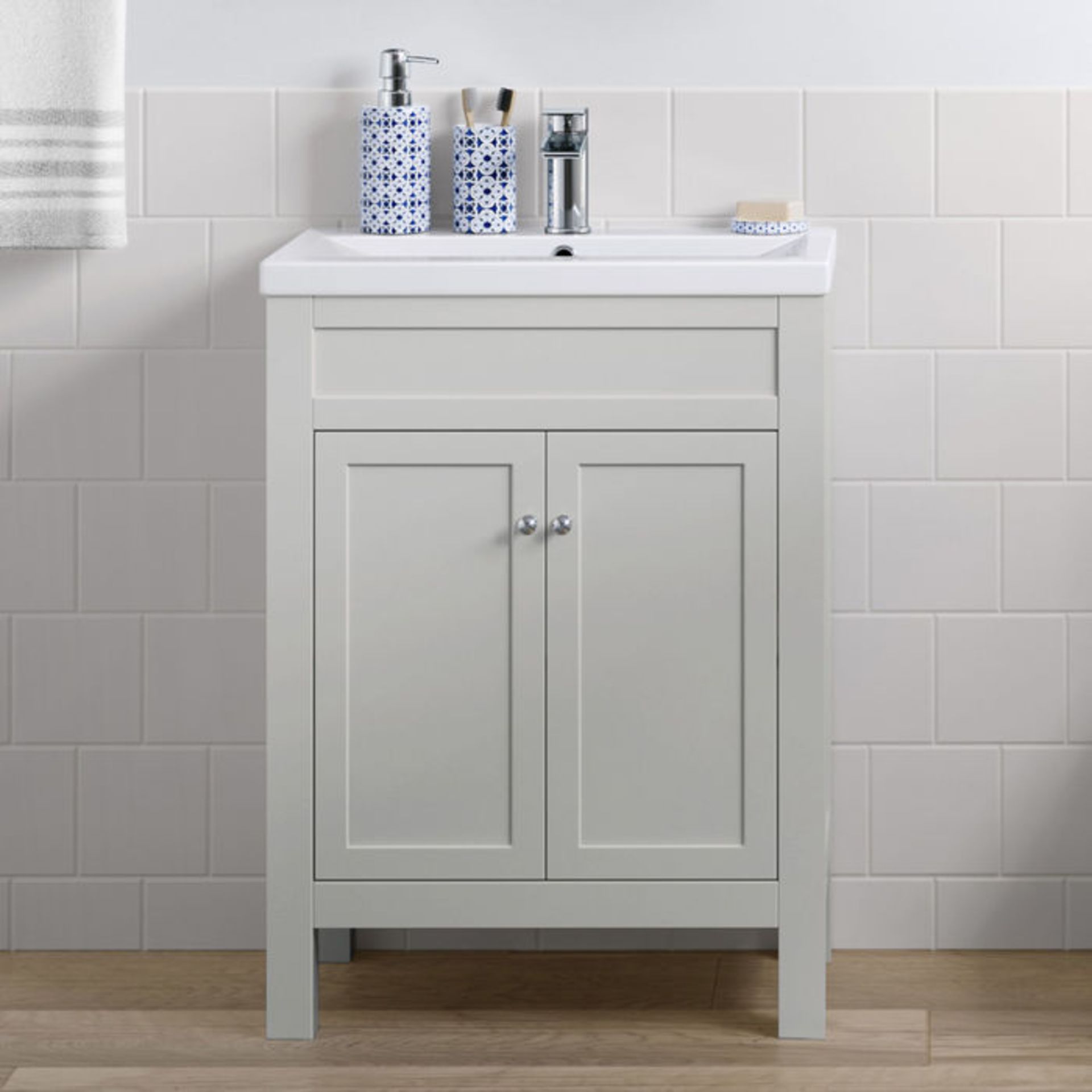 (LP29) 600mm Melbourne Chalk Double Door Vanity Unit - Floor Standing. RRP £499.99. Comes complete - Image 2 of 6