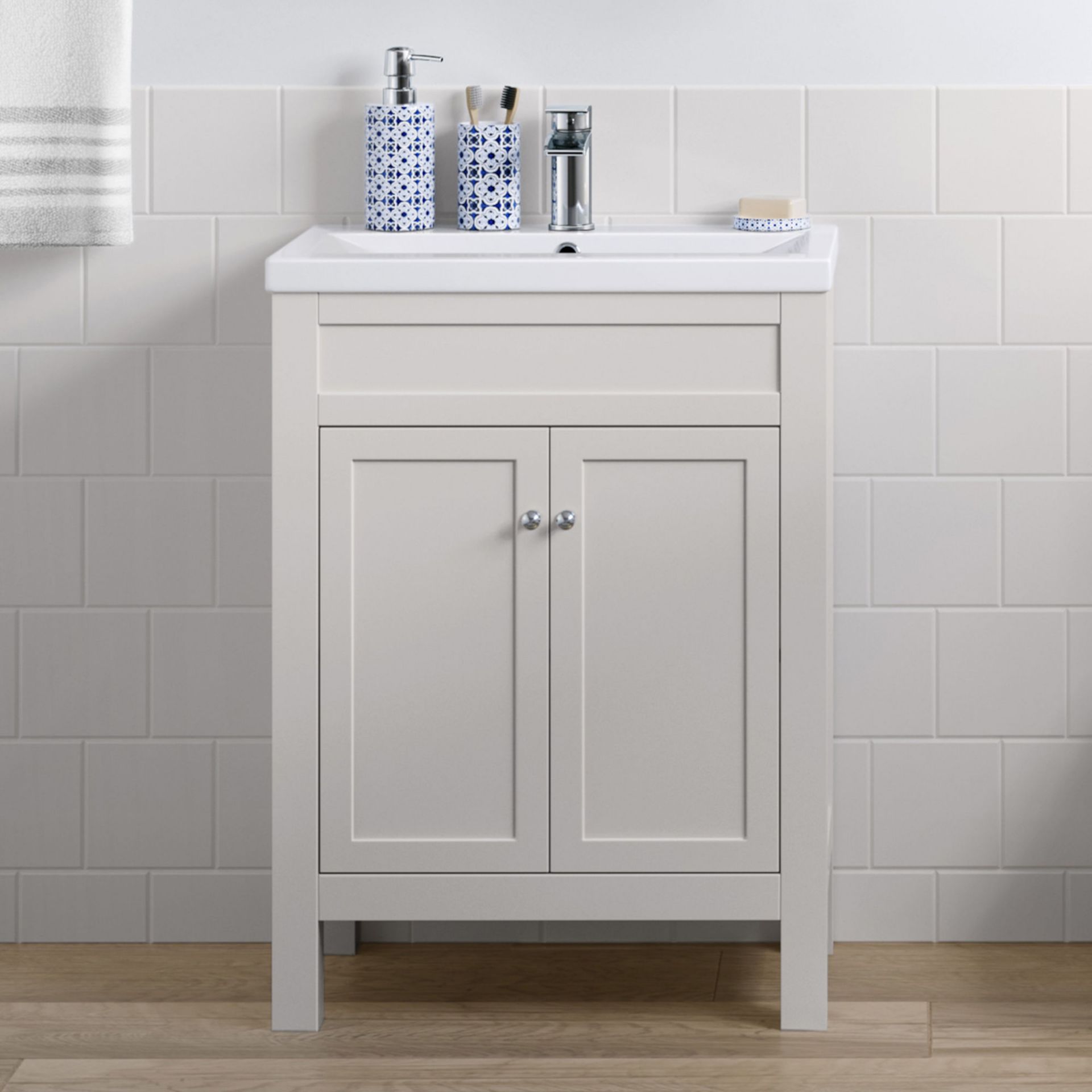 (LP29) 600mm Melbourne Chalk Double Door Vanity Unit - Floor Standing. RRP £499.99. Comes complete