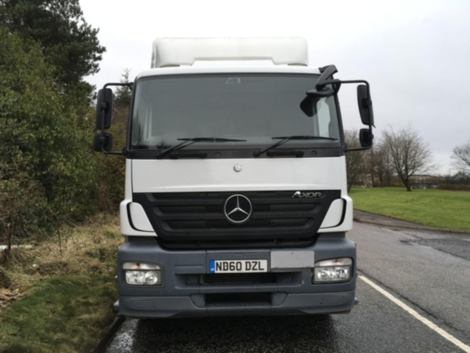 Mercedes Axor, flat - Image 3 of 12