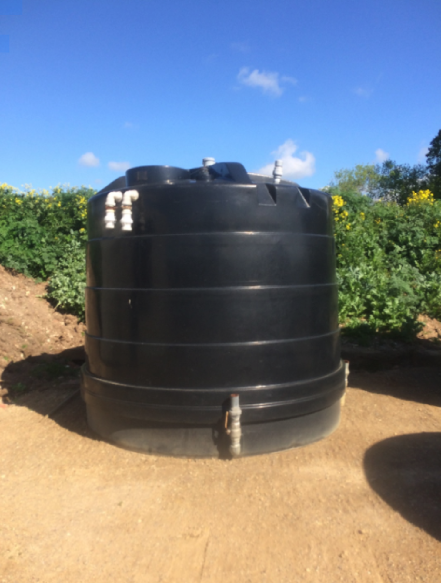 Portable storage water tank 10,000 litres