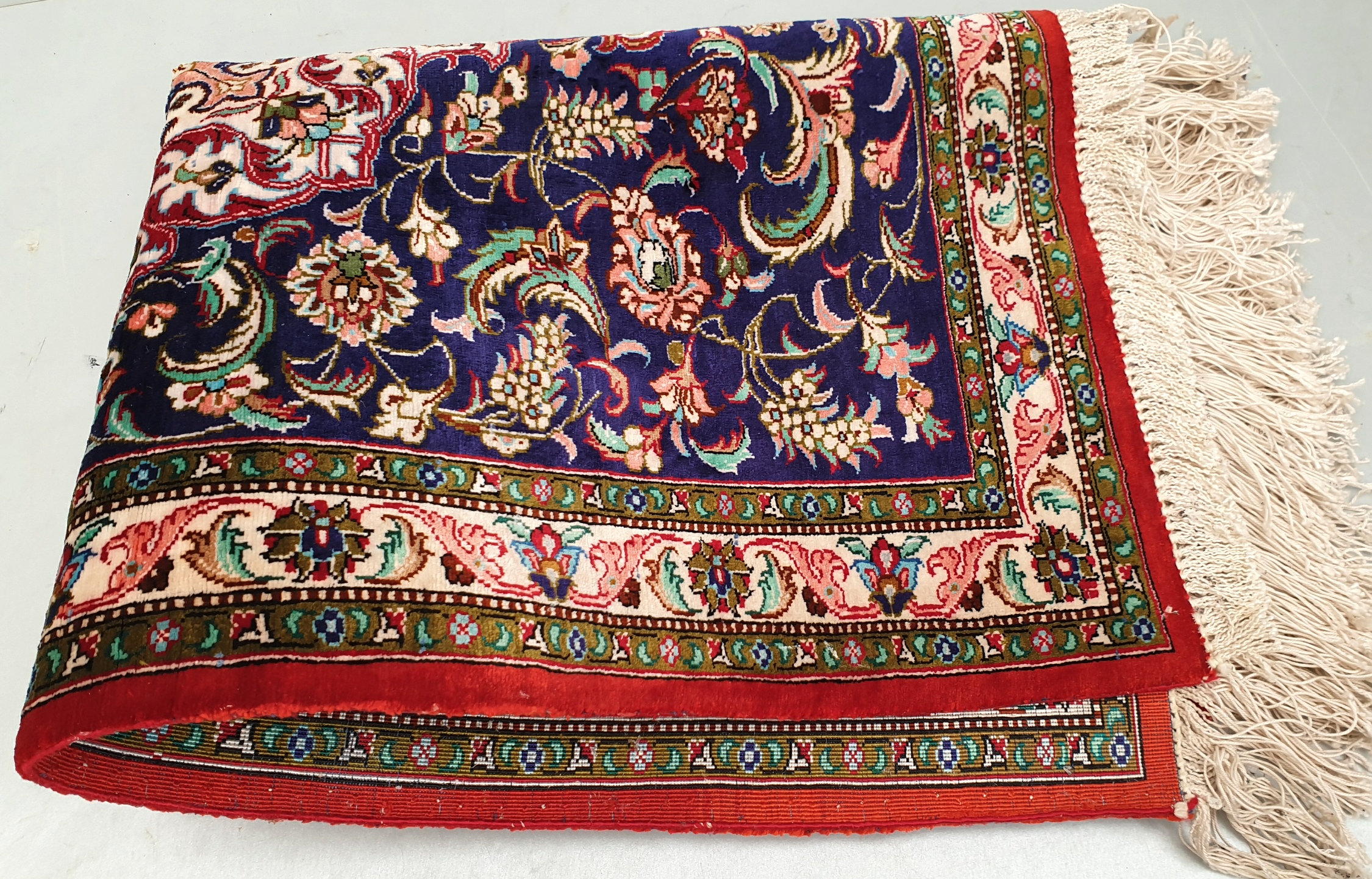 Vintage Afghan Silk Prayer Rug 23 inches by 32 inches. Part of a recent Estate Clearance. Location