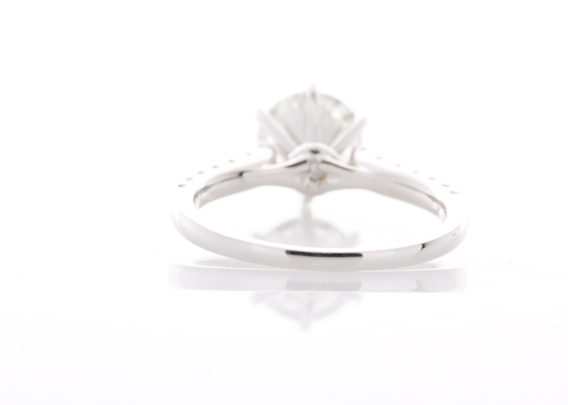 18k White Gold Single Stone Prong Set With Stone Set Shoulders Diamond Ring (1.56) 1.85 - Image 3 of 5