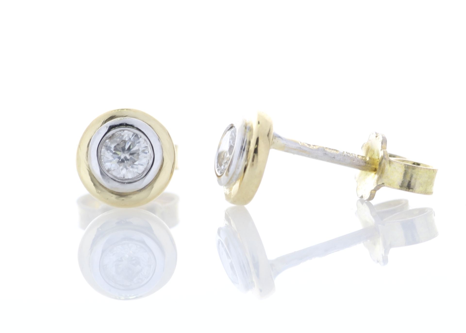 18k Yellow Gold Single Stone Rub Over Set Diamond Earring 0.26 - Image 2 of 3