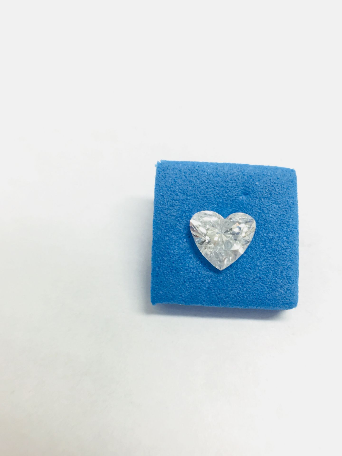 1.01ct Heartshape Natural diamond,H color ,si2 clarity ,very good cut,clarity enhanced - Image 2 of 2