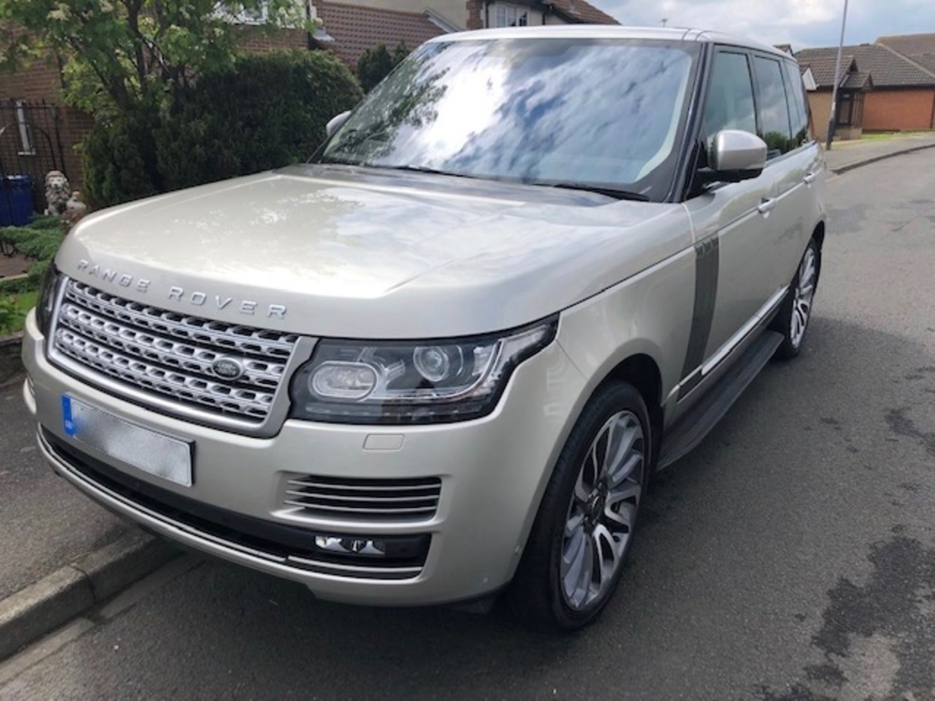 Range Rover SDV8 - Image 2 of 14