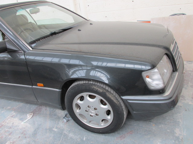 1996 W124 Mercedes Benz E220 Cabriolet E220 Convertible. Barn Find - Image 6 of 14