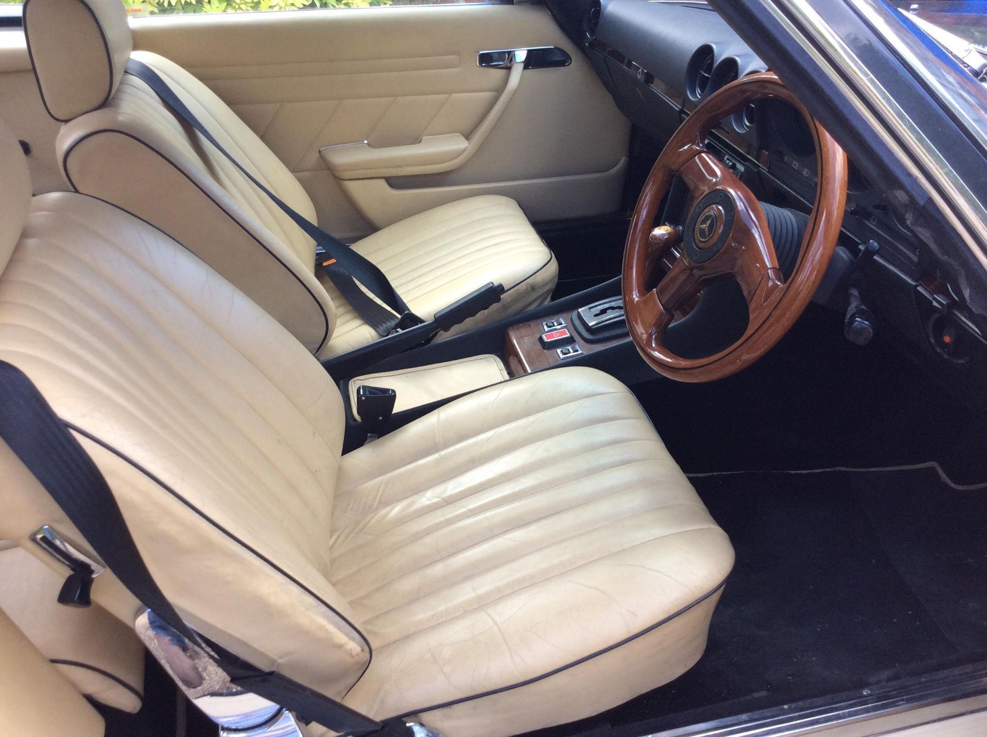 Mercedes Benz 380SL - Image 42 of 42