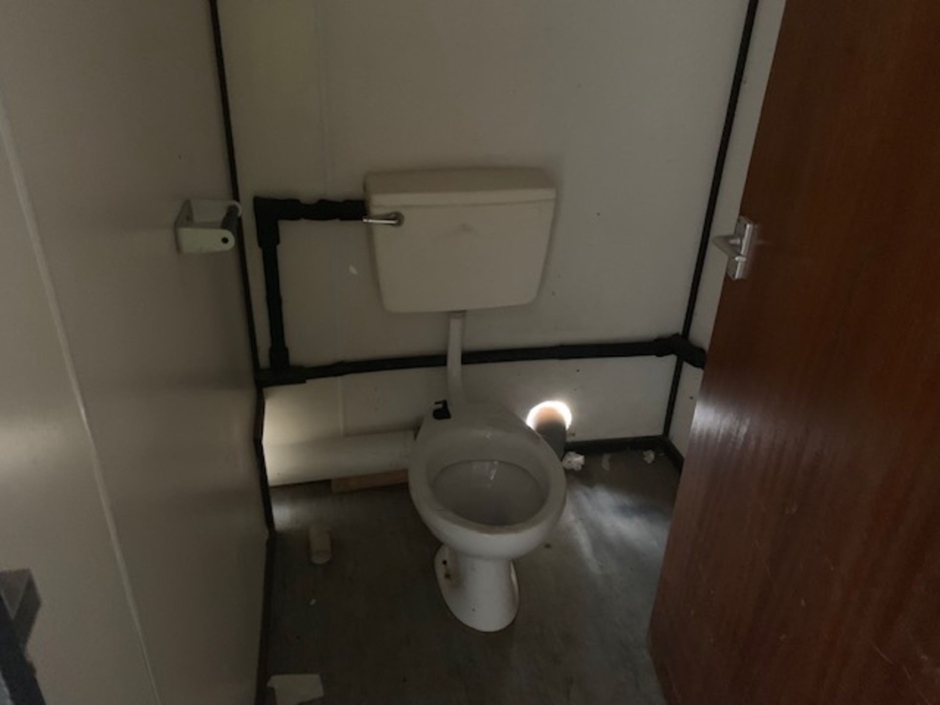 32' x 10' WC/Changing Block - Image 12 of 16