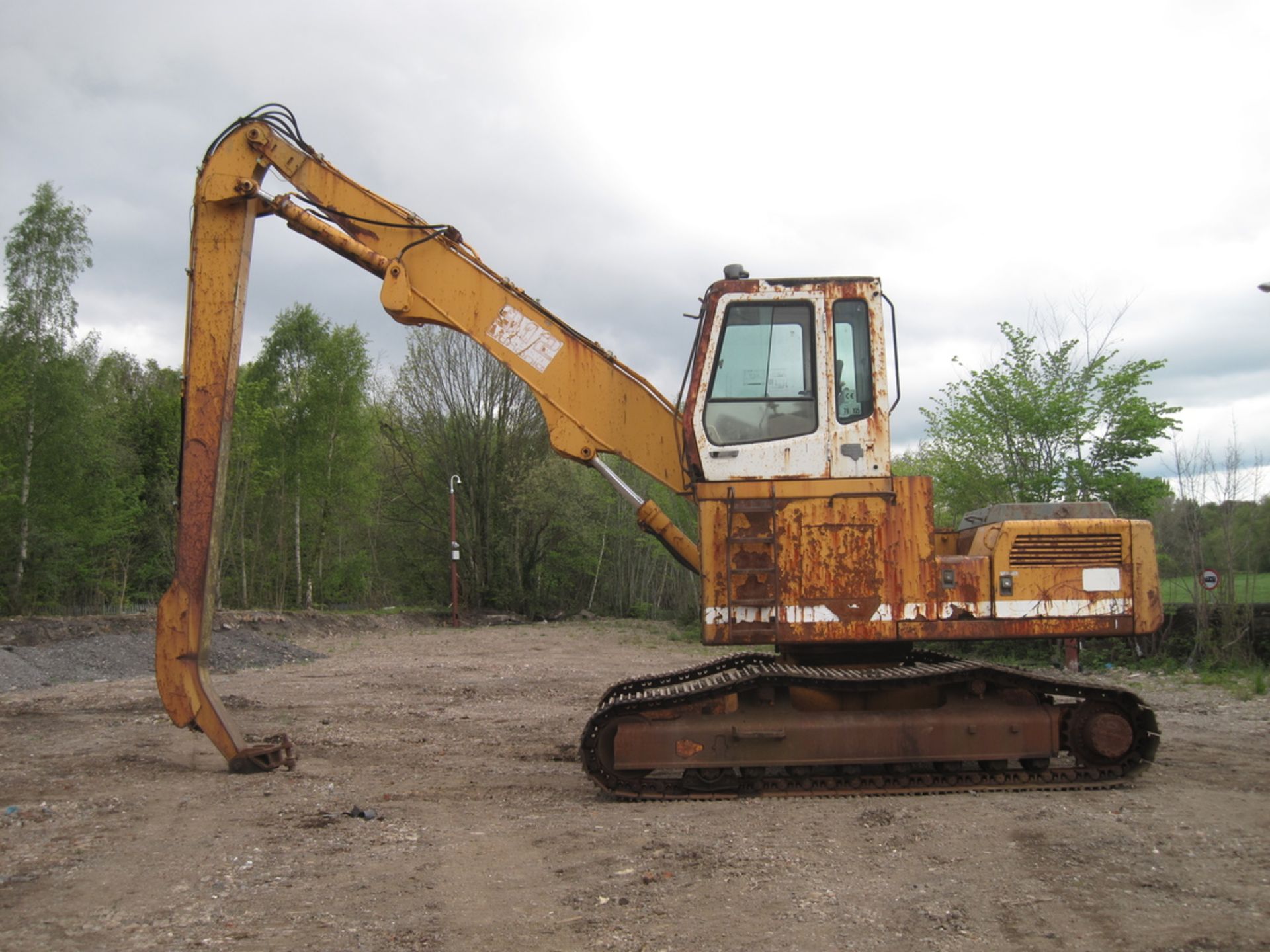 Liebherr 912 Scrap Handler