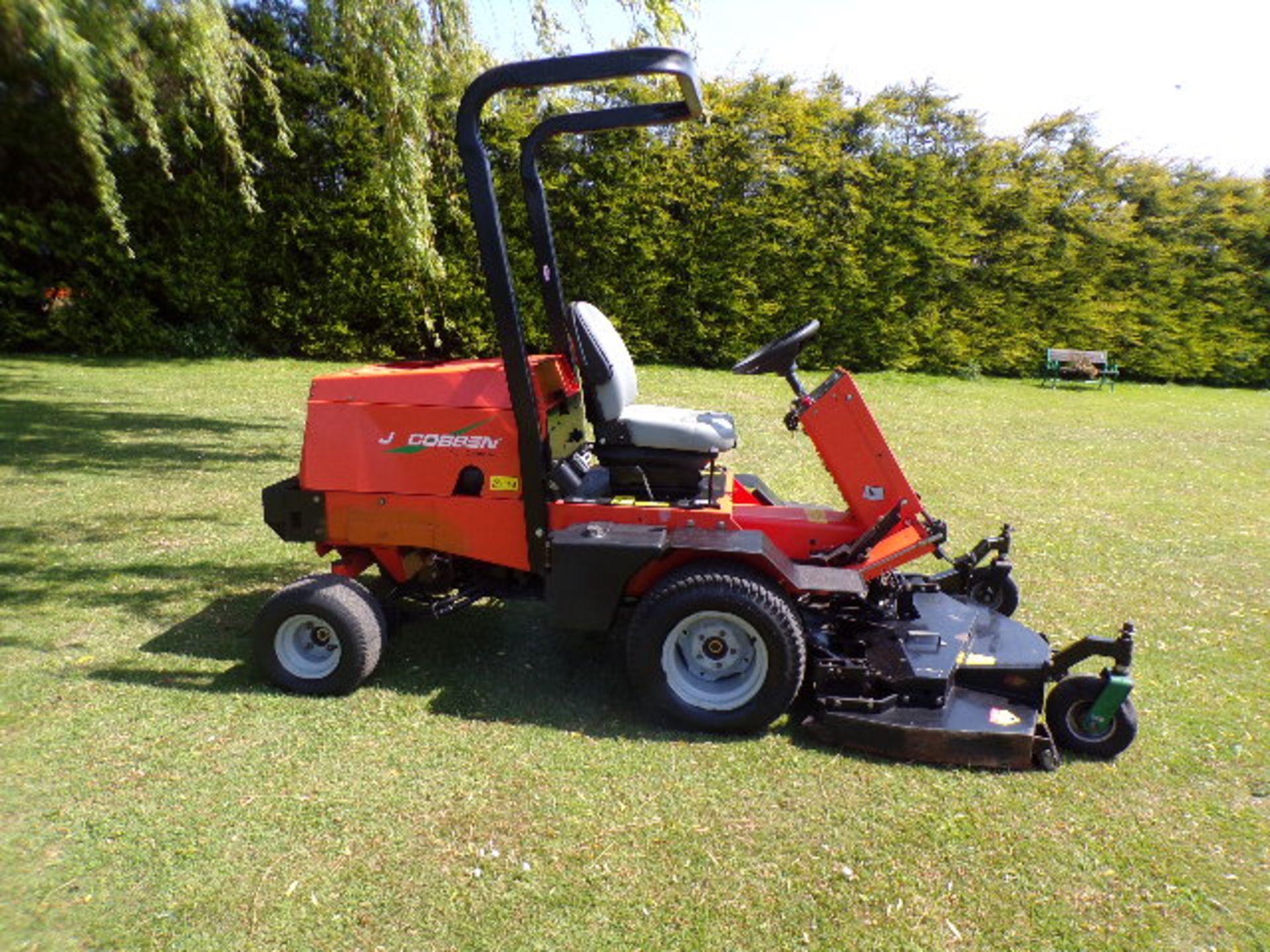 JACOBSEN FRONTLINE 728D MOWER RIDE ON OUTFRONT MOWER - Image 3 of 4